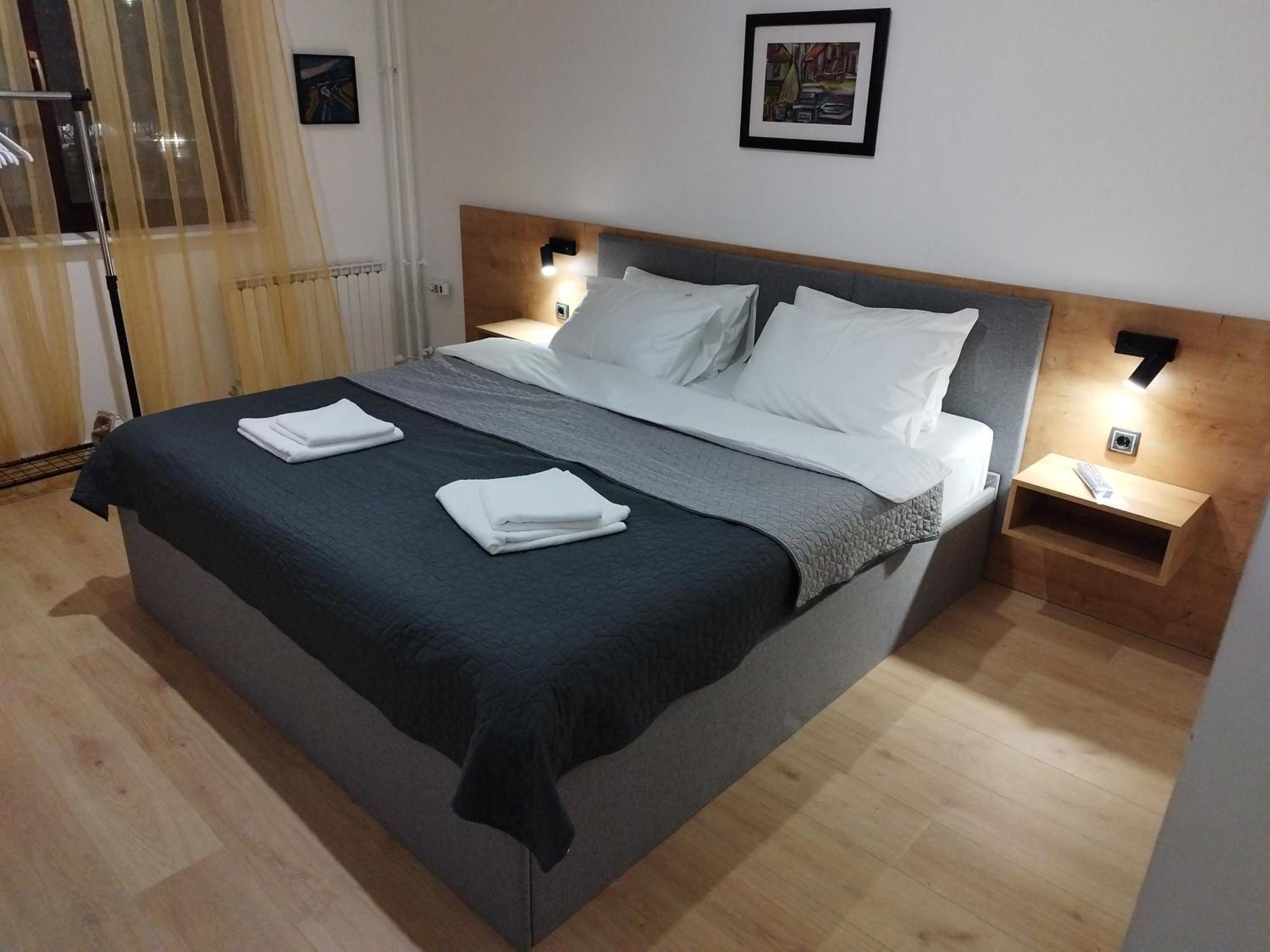 Home Apartment Nis Bagian luar foto