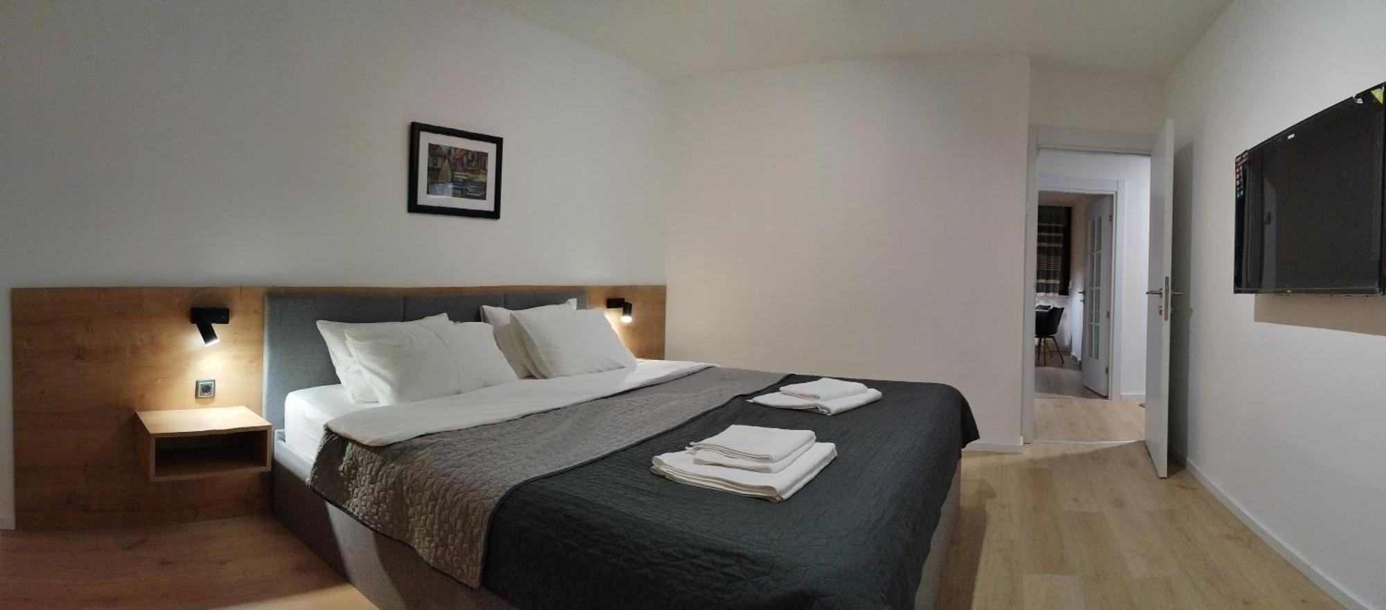 Home Apartment Nis Bagian luar foto