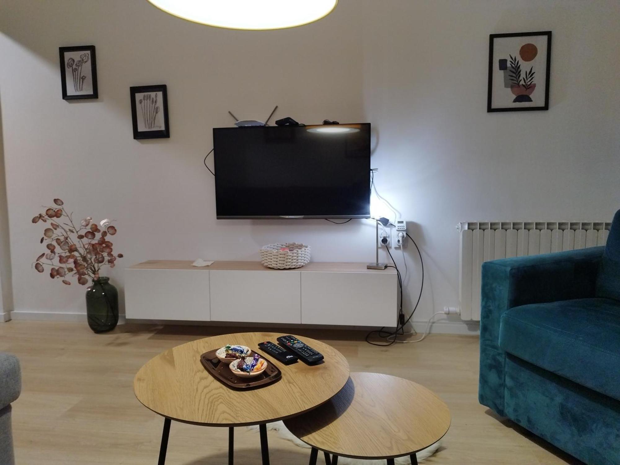Home Apartment Nis Bagian luar foto