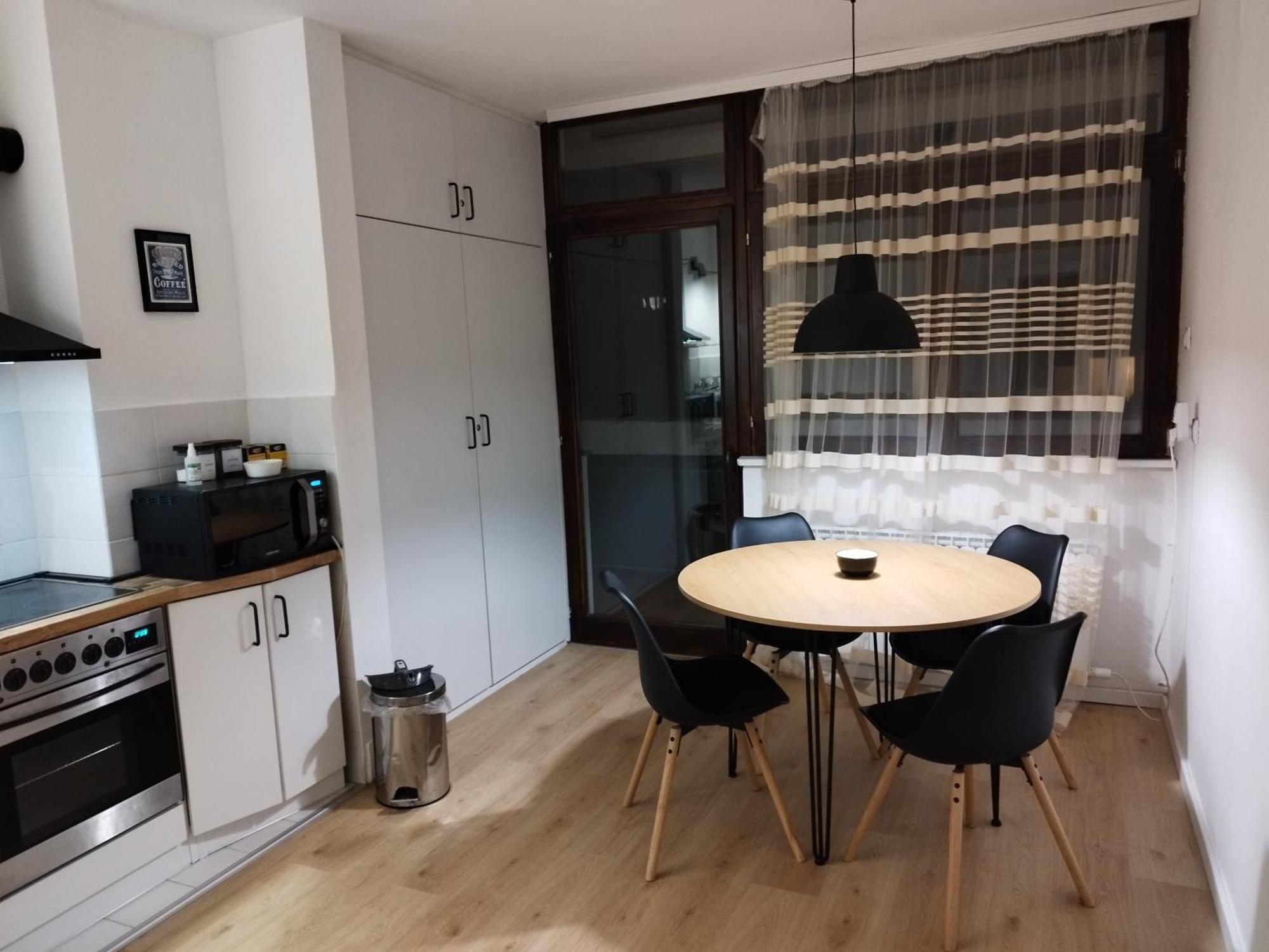 Home Apartment Nis Bagian luar foto